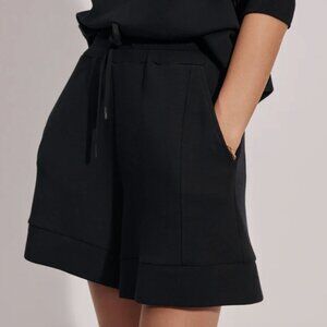 (Varley) Alder High-Rise Short 5.5" in Black